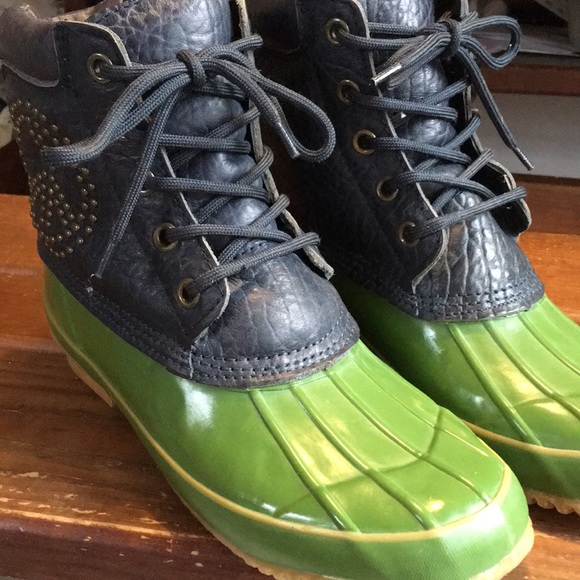 Lucky Brand Shoes - ✨sold✨Lucky Brand Duck Boots